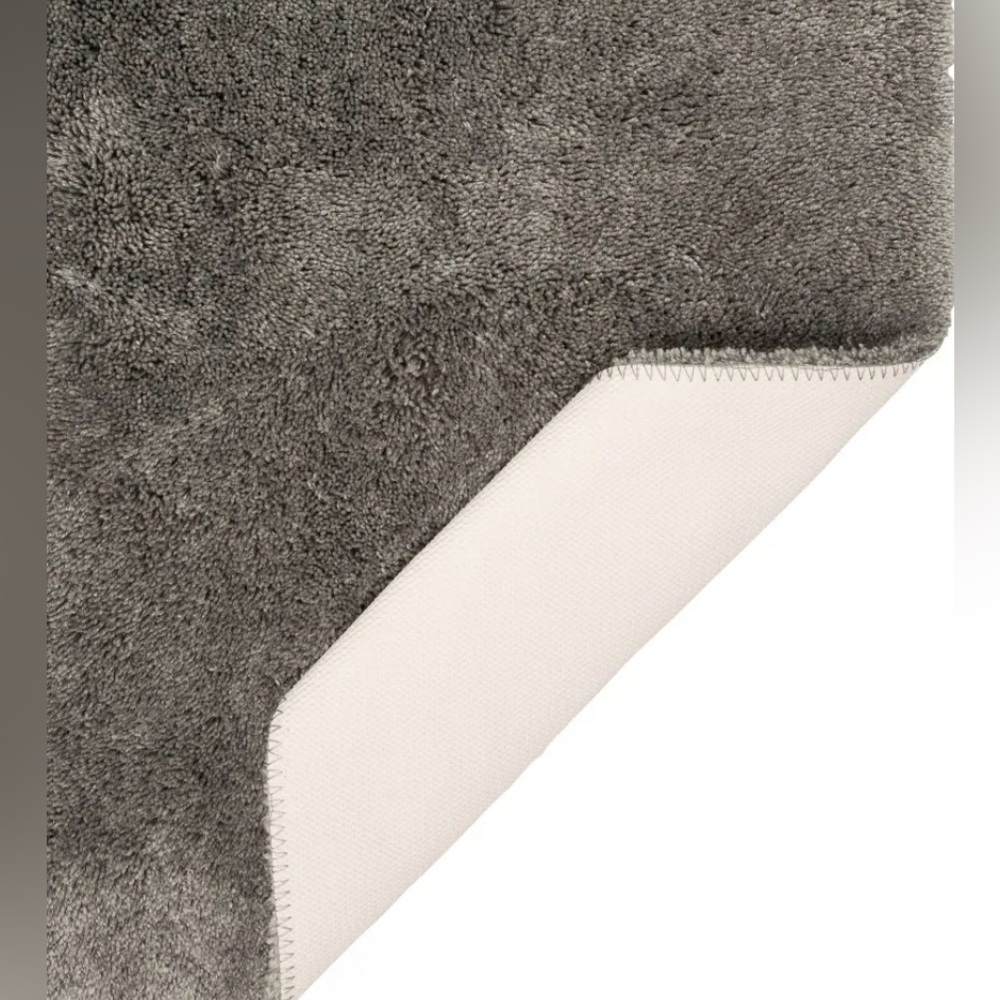 Mohawk Home Bridgetown Machine Washable Bath Mat 23" x 39" - Silver - Picture 4 of 8